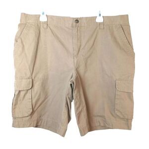 FIELD & STREAM Khaki Cargo Shorts Men’s Size 40 Outdoor Hiking Utility